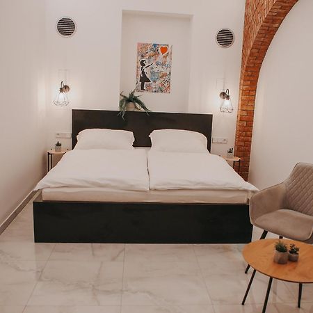 Zizkoff Apartments Praga Esterno foto